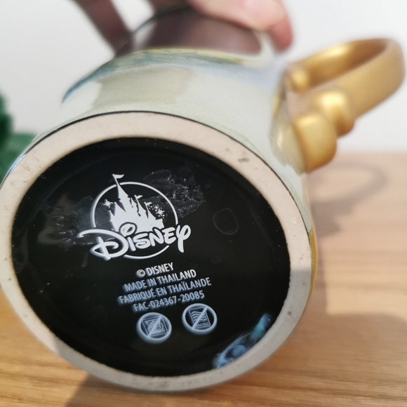 Disney Snow White Evil Queen & Magic Mirror Color Changing Mug - Picture 10 of 10